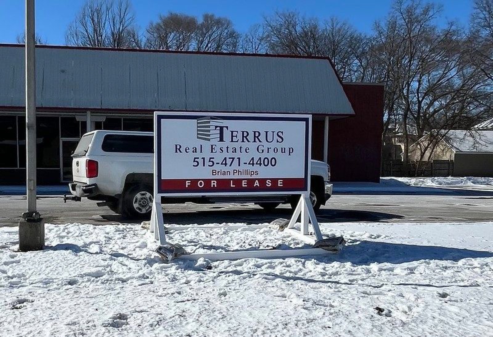 Real Estate & Political Signs — example project